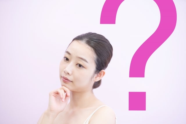 疑問を抱える女性
